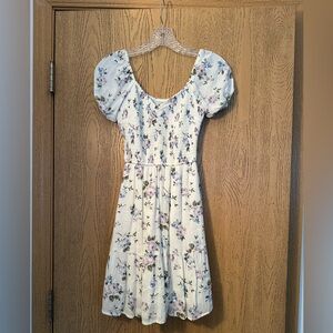 Hollister - Floral Puff Sleeve Dress